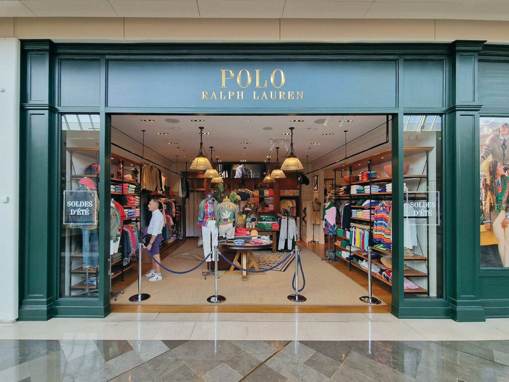 Création et impression des adhésifs pour agencement du magasin de luxe Ralph Lauren